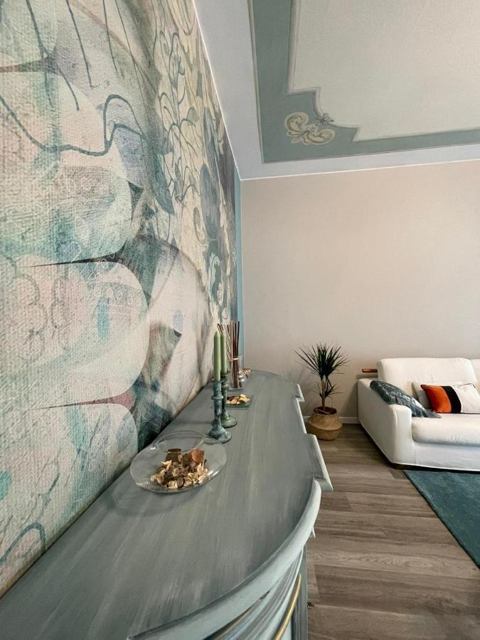 Aurora Flowers - Two Rooms And Free Parking Near Center And Train Station Modena Exterior foto